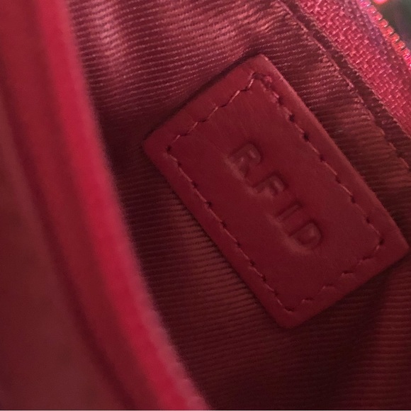 Red Leather Wallet Credit Card ID Holder Zipper Coin Purse - Picture 6 of 9